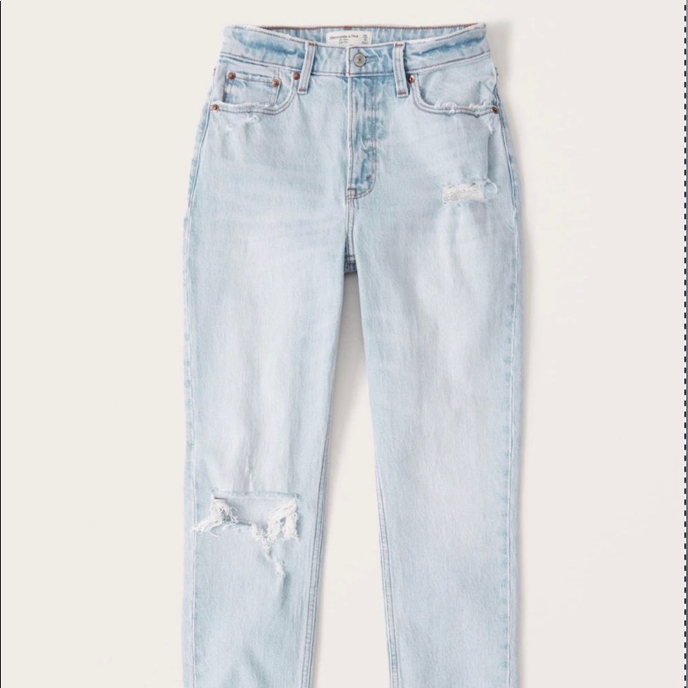 Abercrombie Curve Love High Rise Mom Jeans Ripped Light Wash